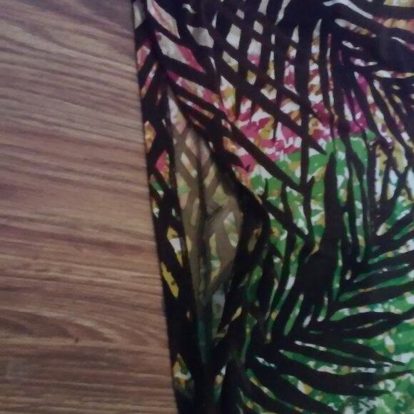 Dana Buchman Top Multi Color Perfect Sz L - Picture 5 of 6